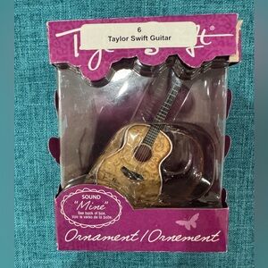 RARE Taylor Swift “Mine” Speak Now Musical Guitar Ornament - American Greetings